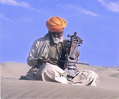 bild:sarangi.jpg